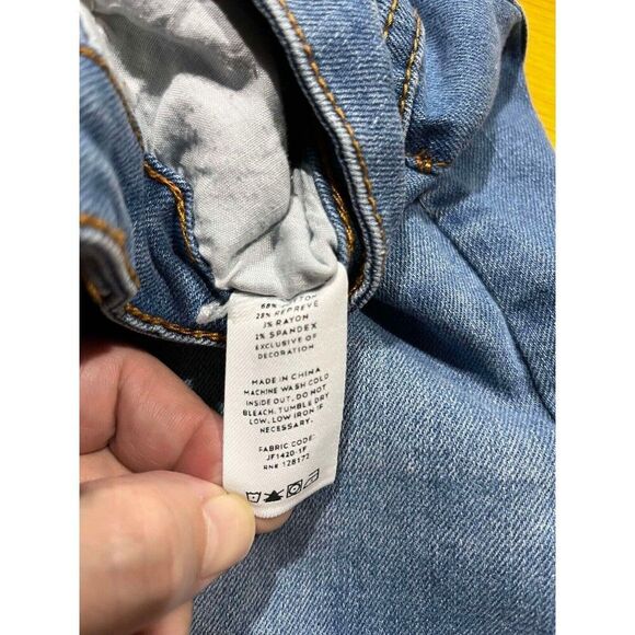 Ring Of Fire Jeans Womens Size 14 Slim Blue Mid Rise Distressed Whiskered Denim - Picture 5 of 9